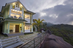 BUNGALOWS