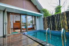 swimming-pool-Morickap-Resort-Wayanad