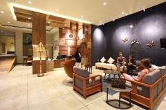 lobby-woodnote-hotel