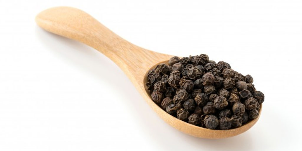 black-pepper-herbs-to-boost-immunity.jpg